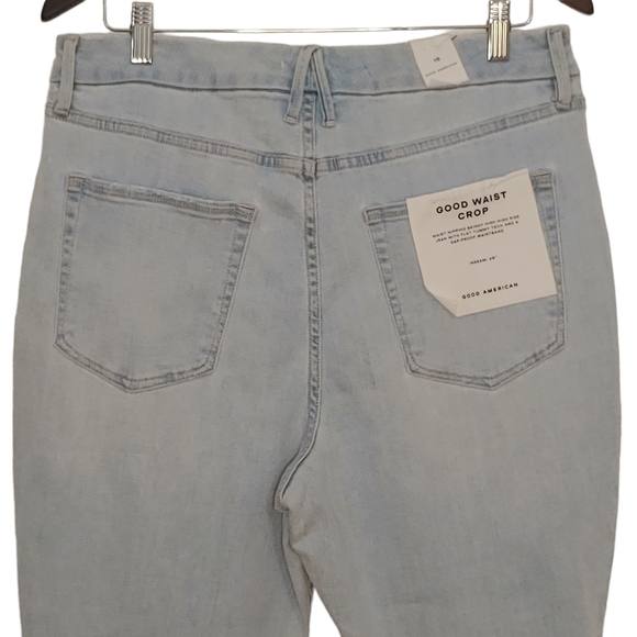NWT GOOD AMERICAN Light wash good waist crop skinny jeans - Picture 9 of 16